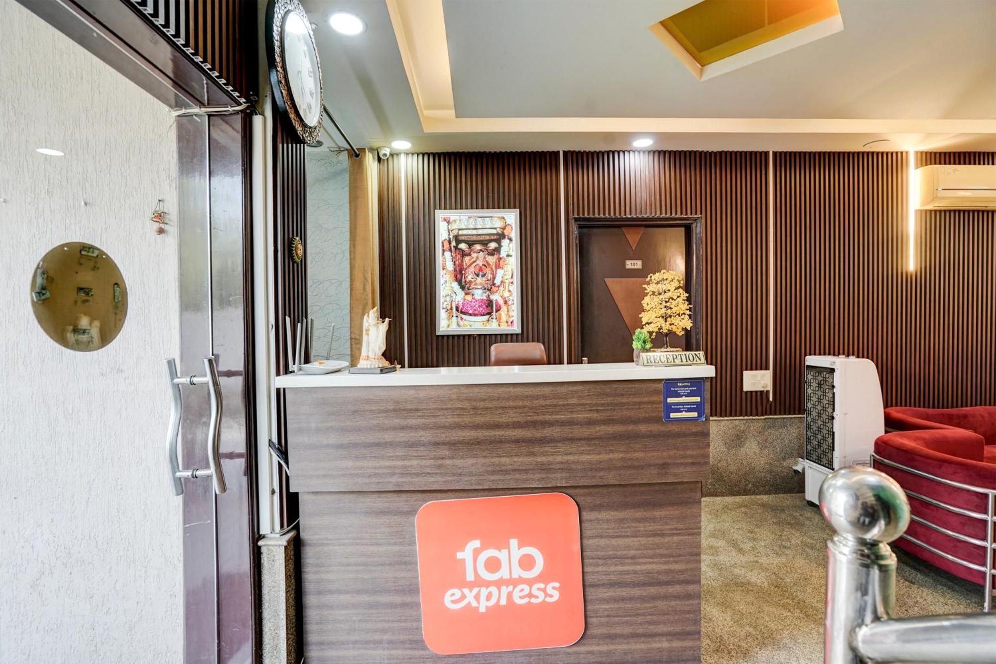Fabexpress Next Home غورغاون المظهر الخارجي الصورة
